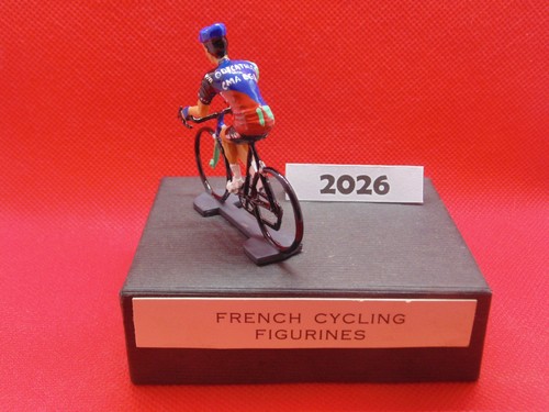 Figurine cycliste format - -,